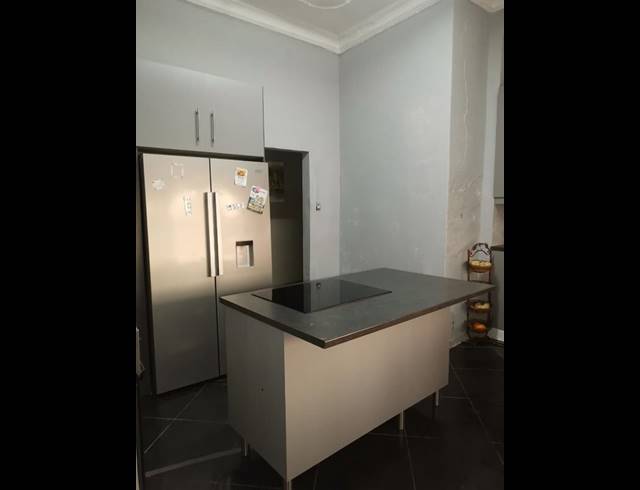 3 BEDROOM HOUSE FOR SALE IN FOREST HILL